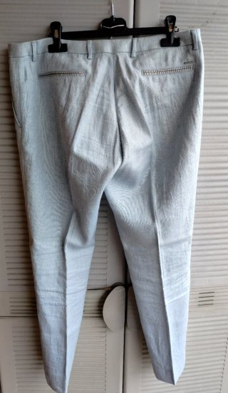 Pantaloni in lino celeste