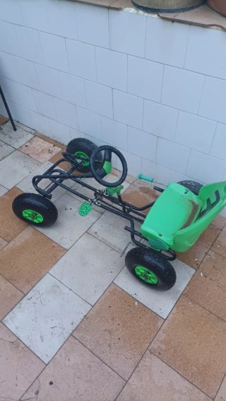 Coche Patinete a Pedales Verde