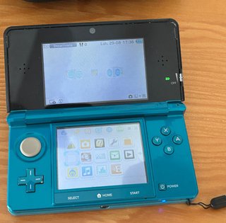 Nintendo 3DS Azul + Cargador + Juegos
