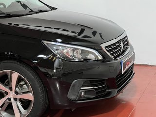 Peugeot 308 5P Allure BlueHDi 100 S&S 6 Vel. MAN