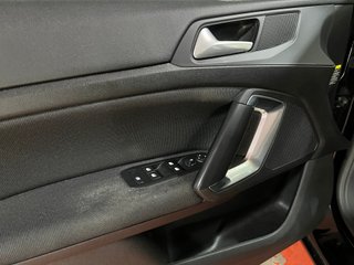 Peugeot 308 5P Allure BlueHDi 100 S&S 6 Vel. MAN