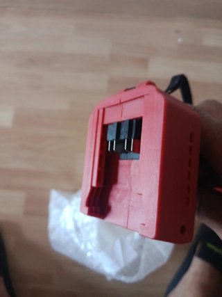 Tijeras de podar eléctricas Milwaukee