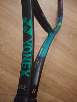 Raqueta YONEX VCORE PRO 97D