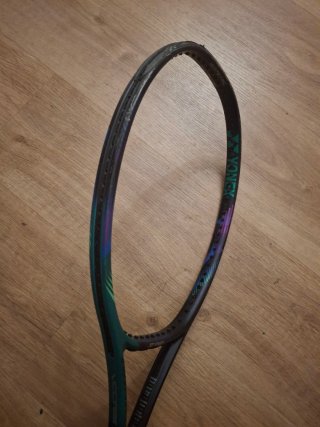 Raqueta YONEX VCORE PRO 97D