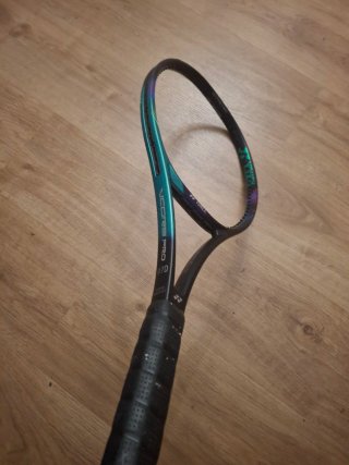 Raqueta YONEX VCORE PRO 97D