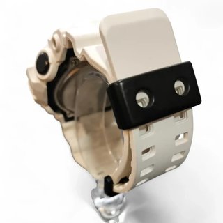 CASIO G-SHOCK GA-700 BLANCO