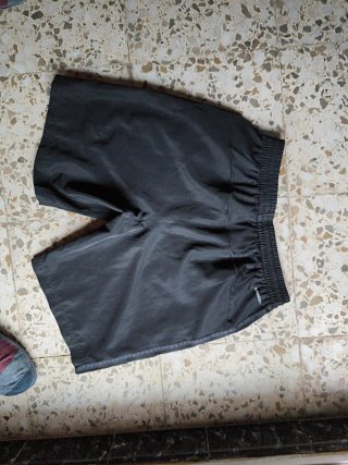 Pantalón corto Adidas negro