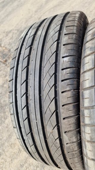 Neumáticos 225/45/18