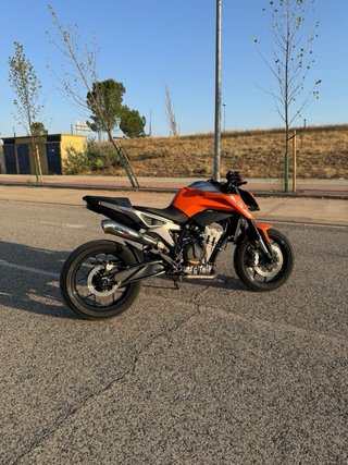 KTM 790 Duke 2019 - 22.000 km 105cv