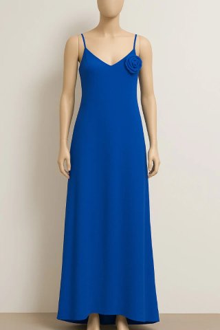 Vestido largo de tirantes con flor