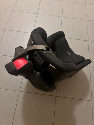 Silla coche Britax Römer.SE ENTREGA LIMPIA
