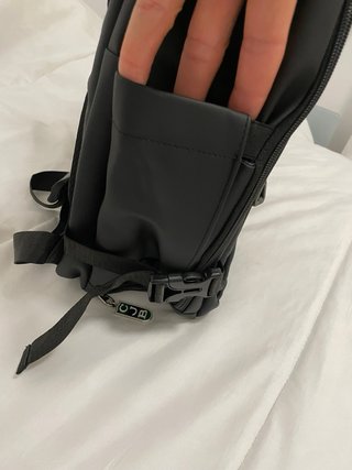 Mochila de viaje negra