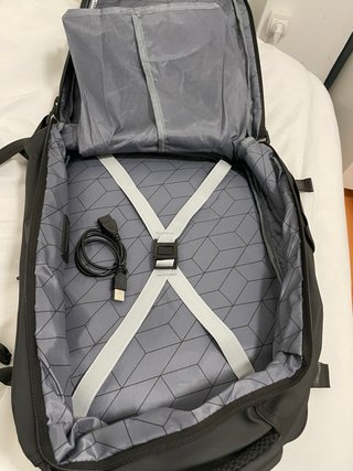 Mochila de viaje negra