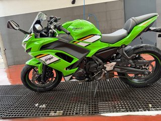 Kawasaki Ninja 650 Verde 2025