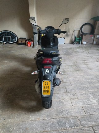 Piaggio Typhoon 49cc Scooter Negra