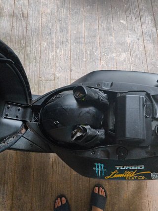 Piaggio Typhoon 49cc Scooter Negra