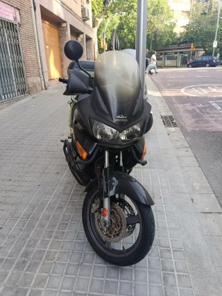 Moto Honda Varadero XL 1000 Negra