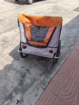 Remolque para bicicleta naranja