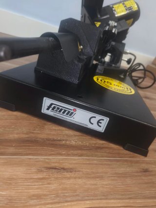 Sierra de cinta Femi XL 780 para metal