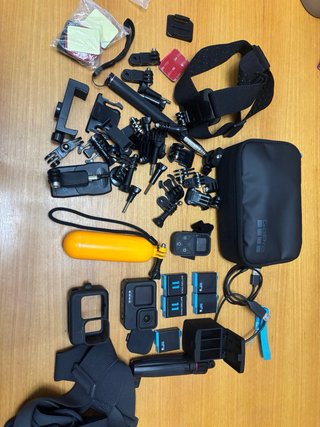 GoPro Hero 9 Black + montón de Accesorios