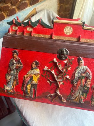 Caja de madera artesanal motivos chinos