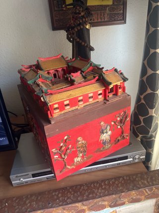 Caja de madera artesanal motivos chinos