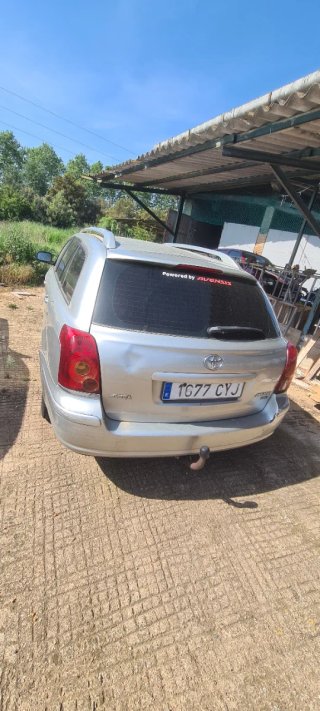 Toyota avensis diesel 350mil kilómetros