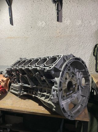 Bloque Motor V12 Mercedes