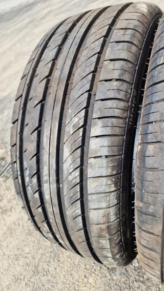 Neumáticos 225/45/17
