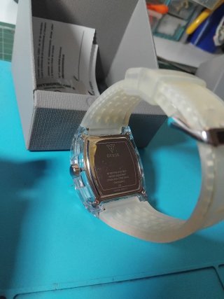 Reloj Guess Phoenix Transparente Multicolor