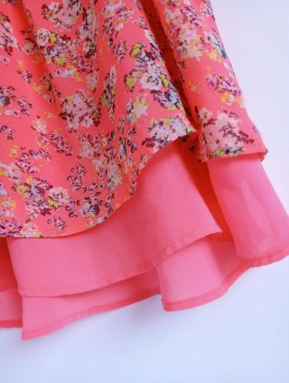 Blusa floral coral flúor