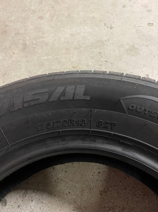 Neumáticos 175/70 R13 82T