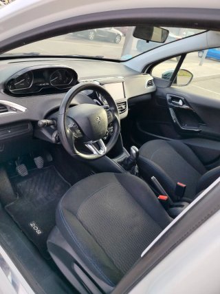Peugeot 208 2017