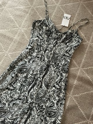 Vestido estampado Zara