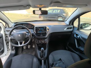 Peugeot 208 1.2 82cv Style