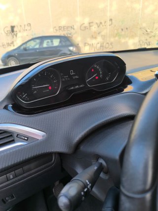 Peugeot 208 1.2 82cv Style