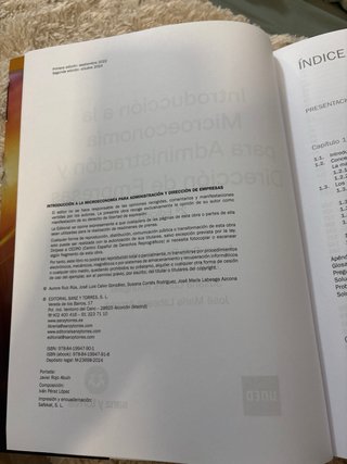 Introducción a la microeconomía para la Adminis...