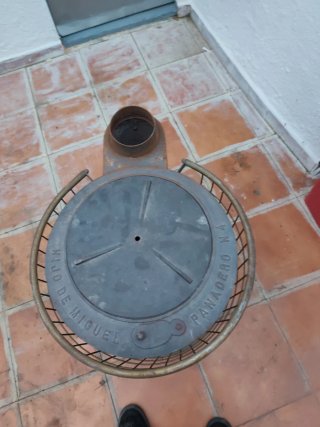 Estufa leña antigua Hijo de Miguel Panadero N4