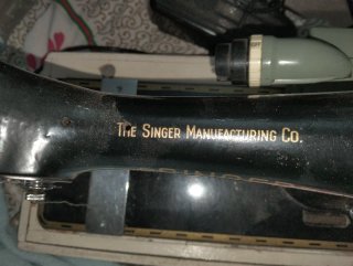 Máquina de Coser Singer Vintage Negra