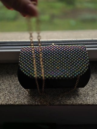 Bolsa preta com brilho