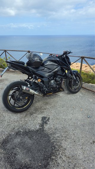 Suzuki GSXS 750cc Full