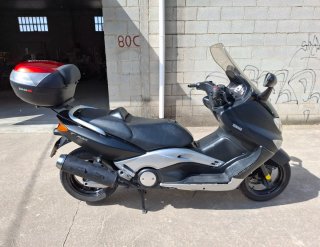 MOTO YAMAHA T-MAX 500