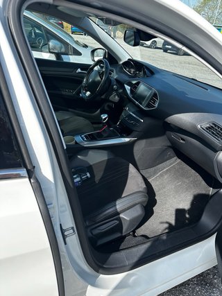 Peugeot 308 2015