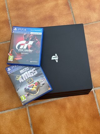 PS4 Pro 1TB + 2 Juegos VR