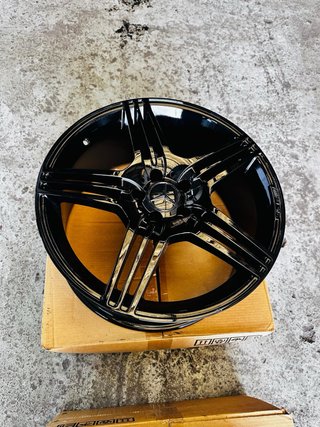 Llantas Mercedes AMG 19 Doble Medida