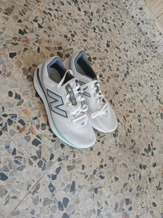 Zapatillas New Balance 520 Blancas