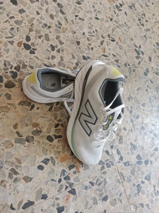 Zapatillas New Balance 520 Blancas