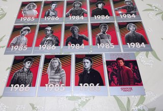 Cartas parallel Stranger Things