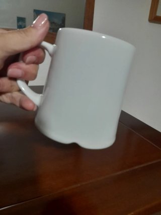 Tazza in ceramica bianca