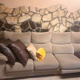Sofá Chenilla 4 Plazas Beige y Morado